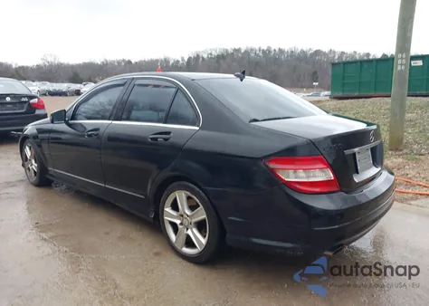 2010 Mercedes-Benz C 300 Luxury 4Matic/Sport 4Matic из США, поврежденный, VIN WDDGF8BB4AF407947